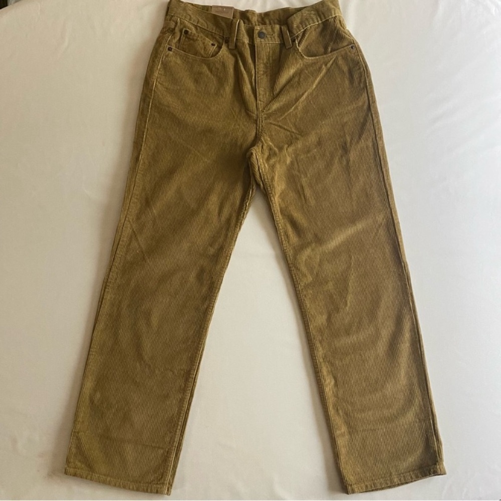 Levi's Women’s Corduroy Pants NWT